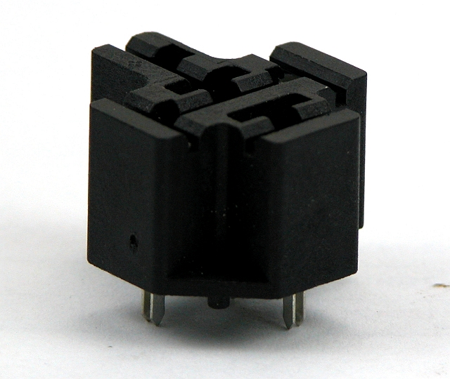 PCB socket for standard automotive relay