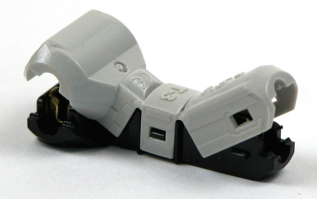 T-version clamp connectors