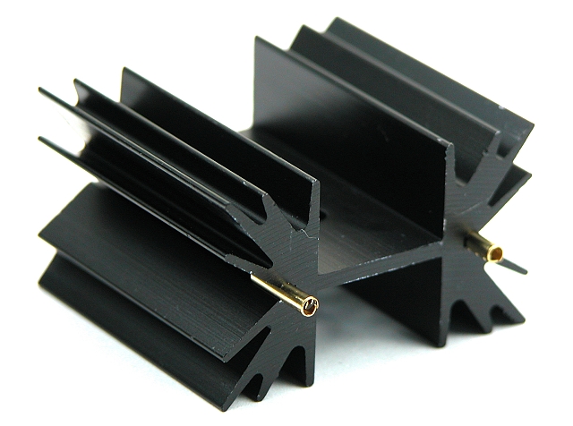 Heatsinks for transistors