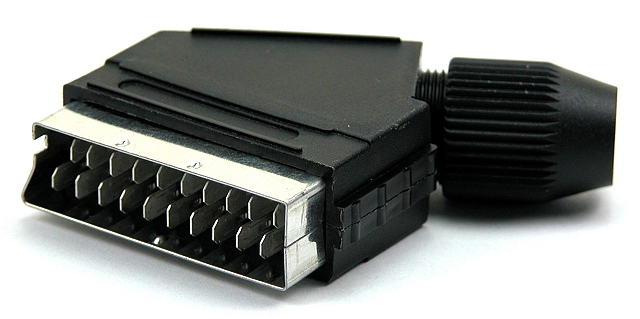 Scart plugs and receptables