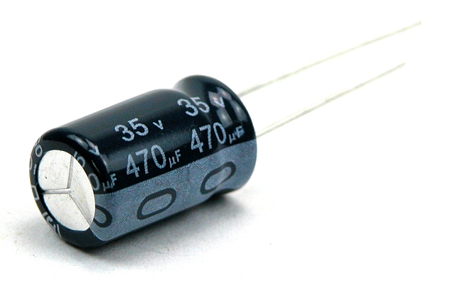 Elco radiaal 47uF/63V 6,3x11mm e=2,5mm 105° tape
