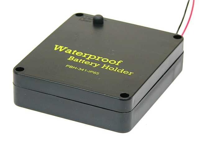 Batteryholder 4x AA-cells with 15cm cable - closed housing and ON/OFF switch