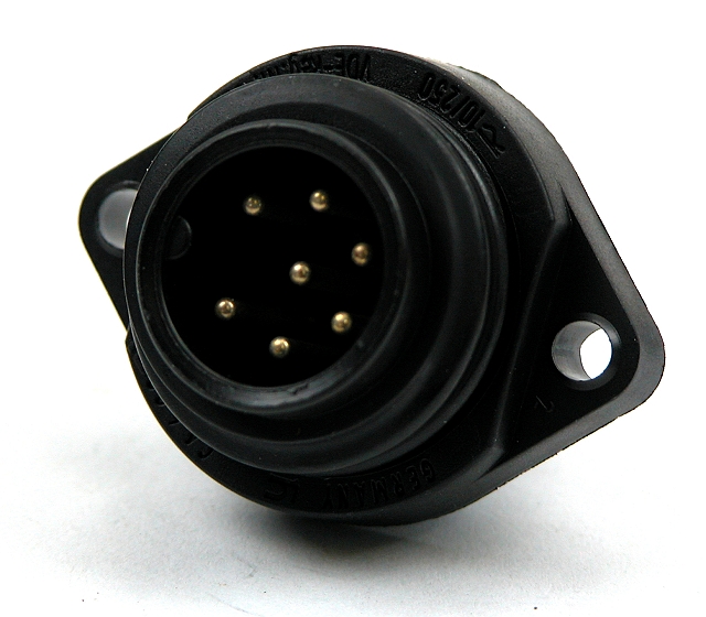 Panelmount plug 6-pole + PE