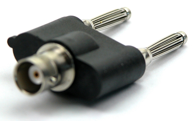 Adapter BNC (buchse) -> 2x Banaan (stecker)