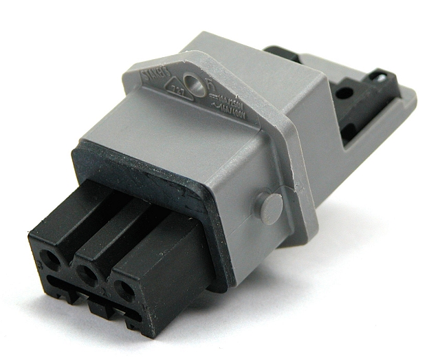 Power connector 3-p female buchse 16Aac/10Adc