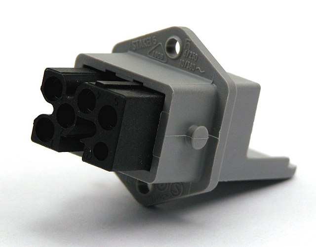 Power connector 5-p female buchse 16Aac/10Adc